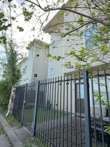 1828 Fletcher Street Houston TX 77009