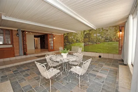 1006 Baymeadow Drive Houston TX 77062