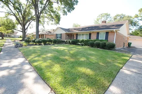 1006 Baymeadow Drive Houston TX 77062