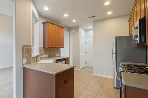 13600 Breton Ridge Street 30c Houston TX 77070