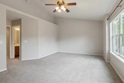 13600 Breton Ridge Street 30c Houston TX 77070