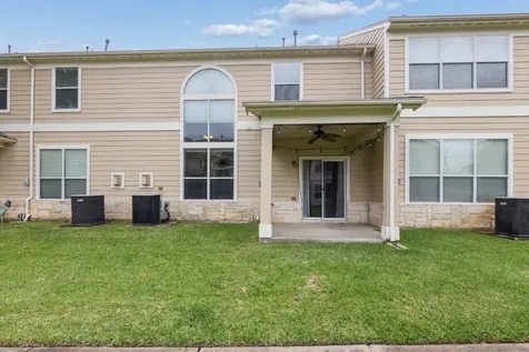 13600 Breton Ridge Street 30c Houston TX 77070