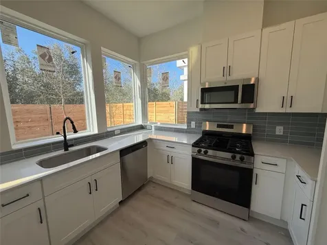 2000 Riverside Farms Road 17102 Austin TX 78741