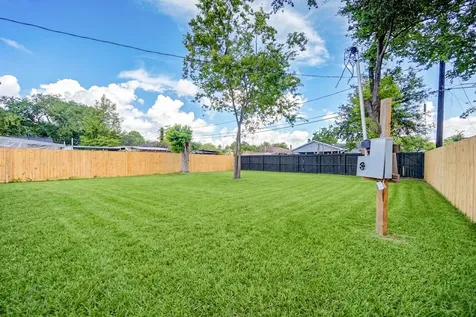 10413 Muscatine Street Houston TX 77029