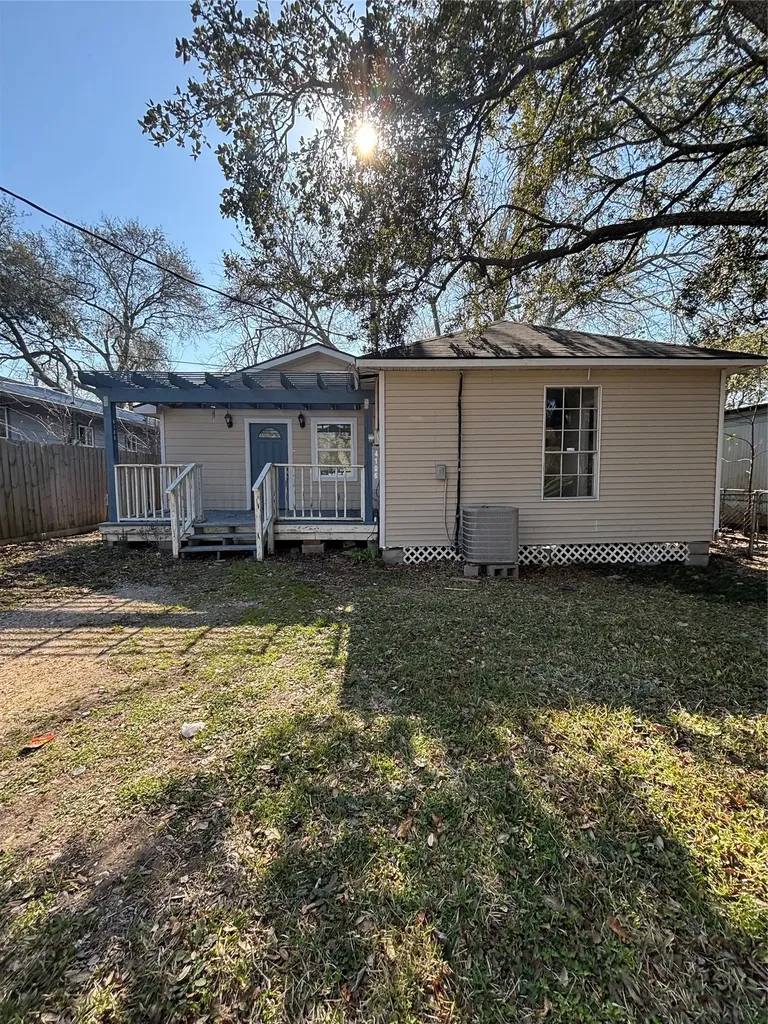 4106 Darby Street Bacliff TX 77518