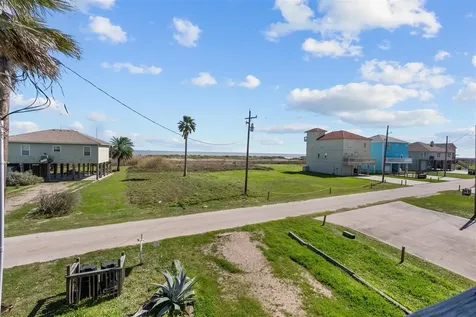 135 Ocean Shore Drive Crystal Beach TX 77650