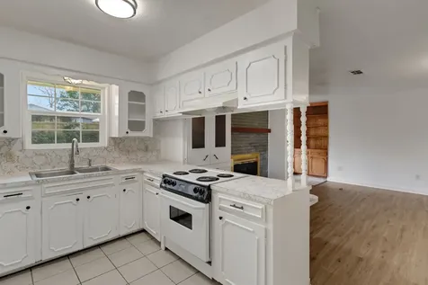 20 Woods Lane Coldspring TX 77331