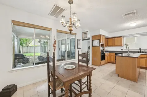 3218 Knoll West Drive Houston TX 77082