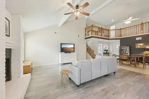 3218 Knoll West Drive Houston TX 77082
