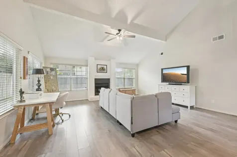 3218 Knoll West Drive Houston TX 77082