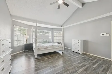 3218 Knoll West Drive Houston TX 77082