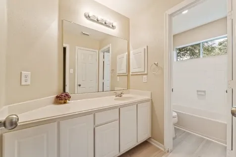 71 N Acacia Park Circle The Woodlands TX 77382