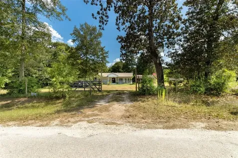 931 Trails End Drive Cleveland TX 77328