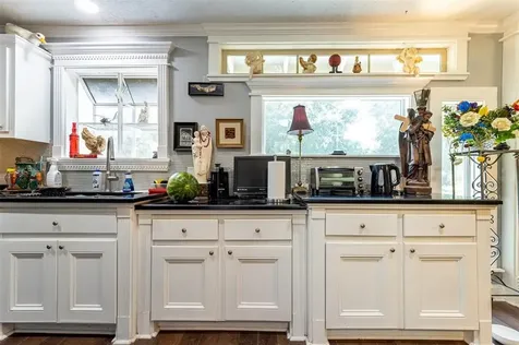 931 Trails End Drive Cleveland TX 77328