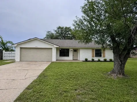 2402 Barak Lane Bryan TX 77802