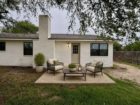 2402 Barak Lane Bryan TX 77802