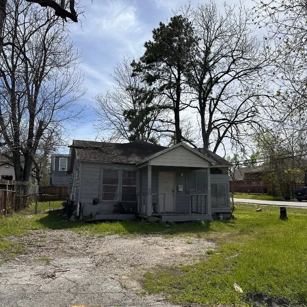 7402 Amarillo Street Houston TX 77020