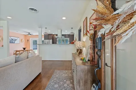 1119 W 30th Street Houston TX 77018