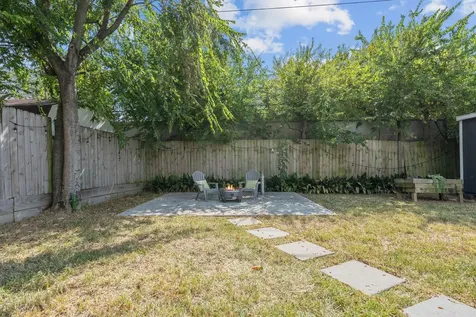 1119 W 30th Street Houston TX 77018