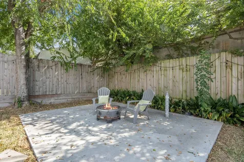 1119 W 30th Street Houston TX 77018