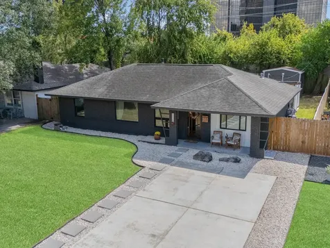 1119 W 30th Street Houston TX 77018