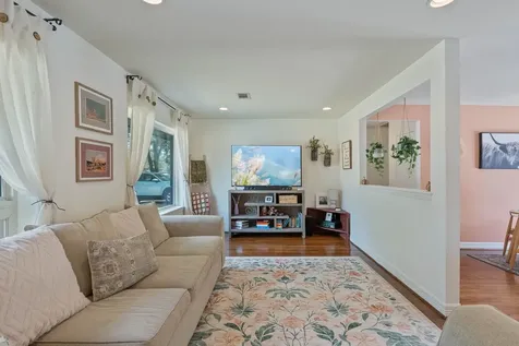1119 W 30th Street Houston TX 77018