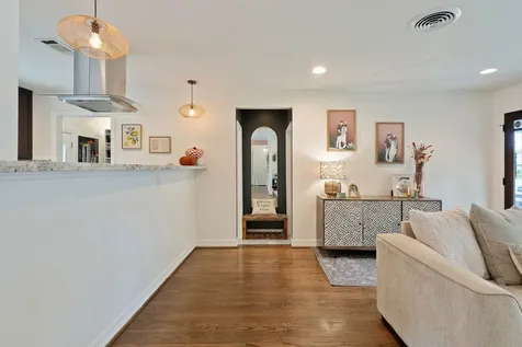 1119 W 30th Street Houston TX 77018
