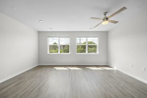 1575 League Line Road B1 Conroe TX 77304