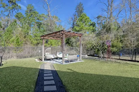126 Wood Drake Place Tomball TX 77375