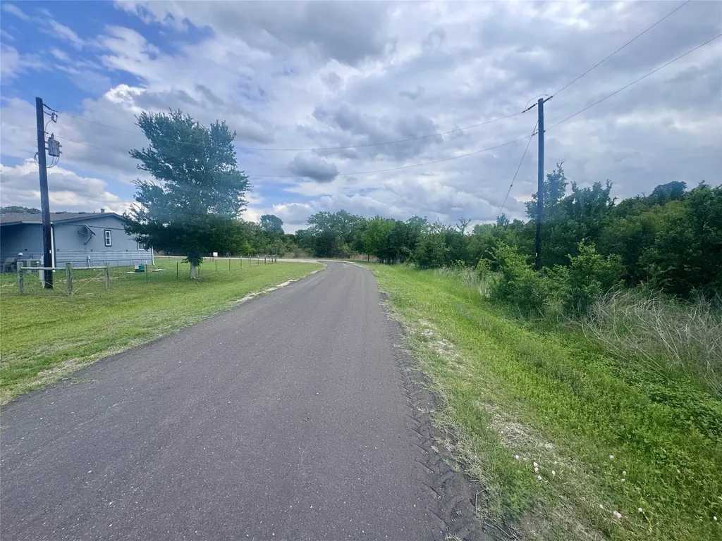 1708 James Craft Road Somerville TX 77879