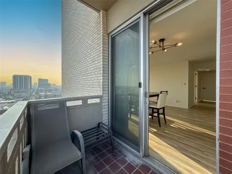 2016 Main Street 1502 Houston TX 77002