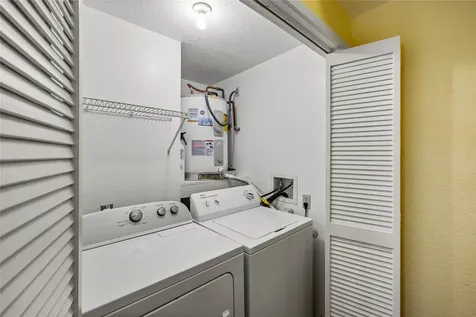 921 Marine Drive 223 Galveston TX 77550