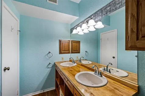 921 Marine Drive 223 Galveston TX 77550