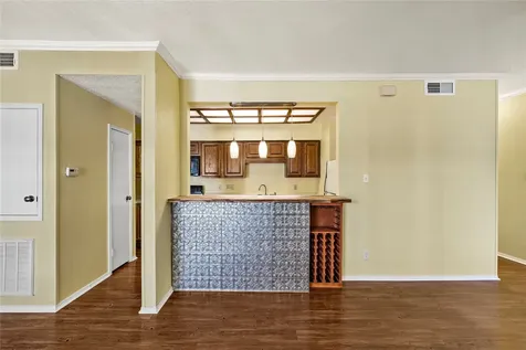 921 Marine Drive 223 Galveston TX 77550