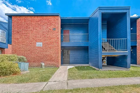 13480 S Thorntree Drive 1206 Houston TX 77015