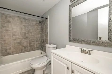 13480 S Thorntree Drive 1206 Houston TX 77015