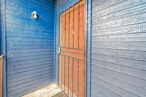 13480 S Thorntree Drive 1206 Houston TX 77015