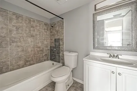 13480 S Thorntree Drive 1206 Houston TX 77015