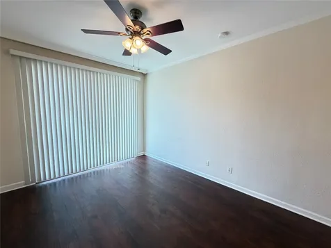 4515 Briar Hollow Place 315 Houston TX 77027