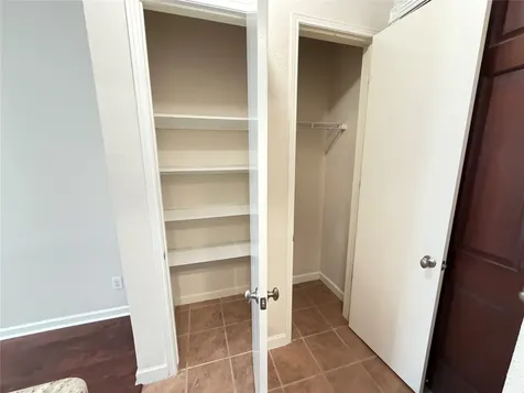 4515 Briar Hollow Place 315 Houston TX 77027