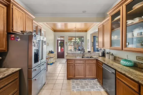 5080 Eaheart Circle Beaumont TX 77706
