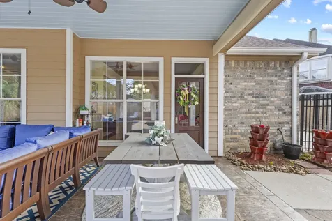 5080 Eaheart Circle Beaumont TX 77706
