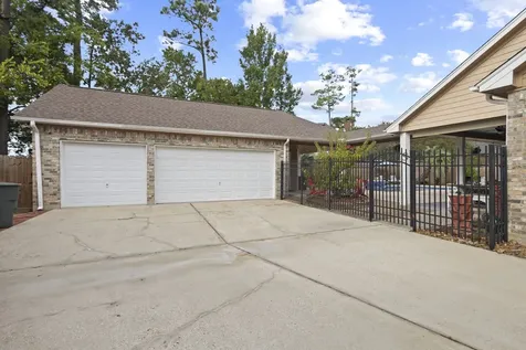 5080 Eaheart Circle Beaumont TX 77706