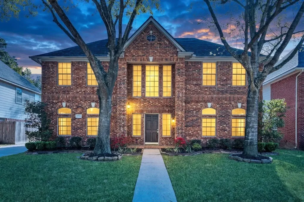 17310 Longs Peek Court Tomball TX 77377
