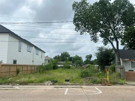 2805 Elysian Street Houston TX 77009