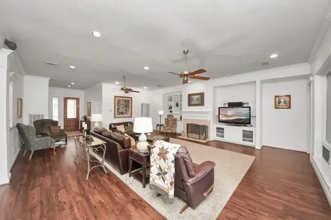 7511 County Road 511 Rosharon TX 77583
