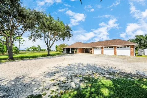 7511 County Road 511 Rosharon TX 77583