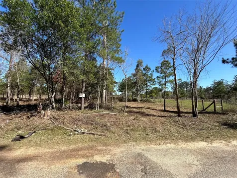 3738 County Road 2650 Cleveland TX 77327