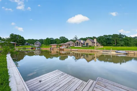 100 Wildwood Lake Drive N Huntsville TX 77340