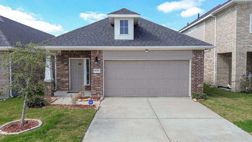 9254 Sea Garden Street Houston TX 77034